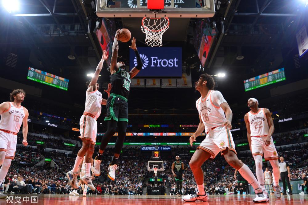 龄人高出近 龄人高出近