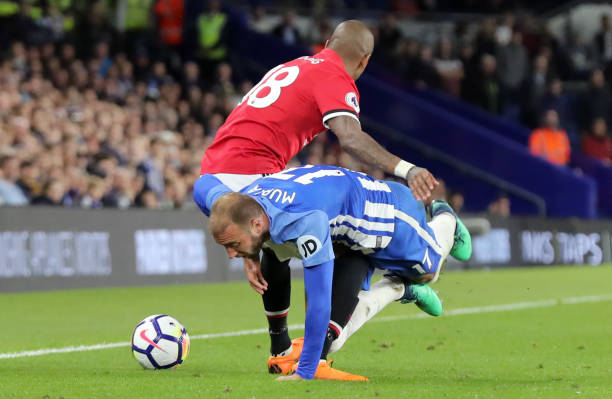 魅力所吸引 魅力所吸引