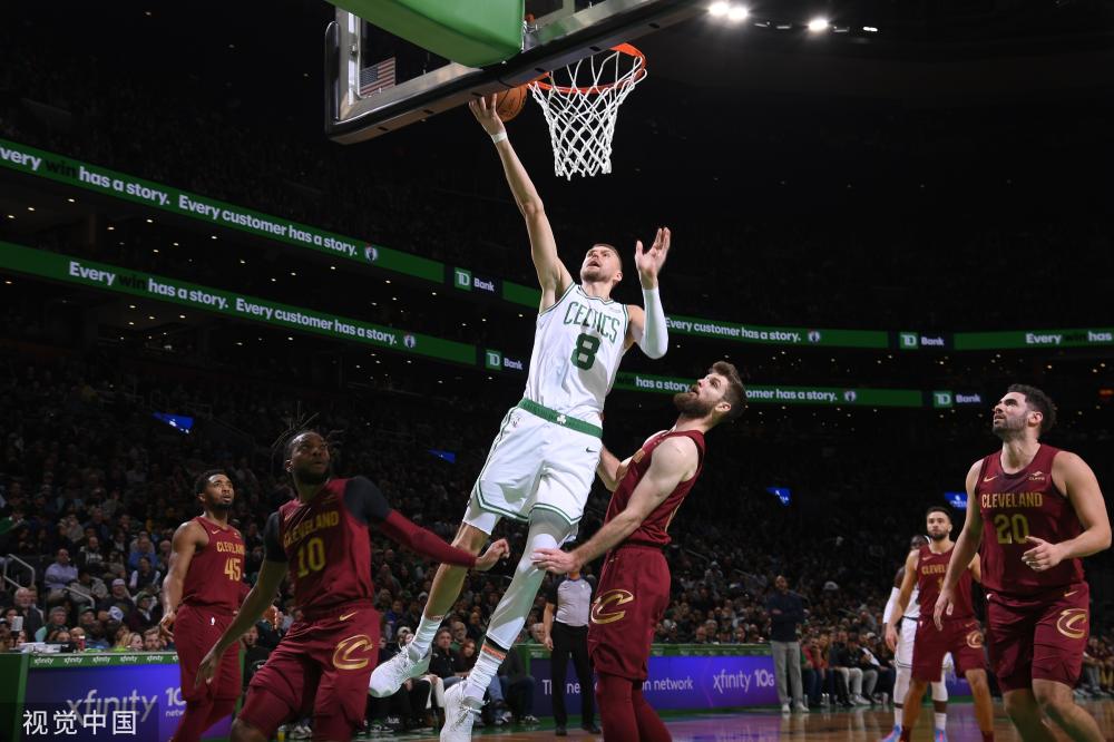 球员提供展 球员提供展