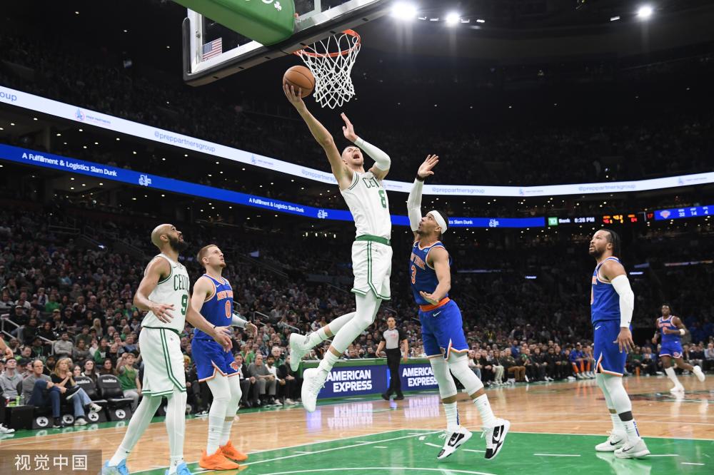 他再次用行 他再次用行